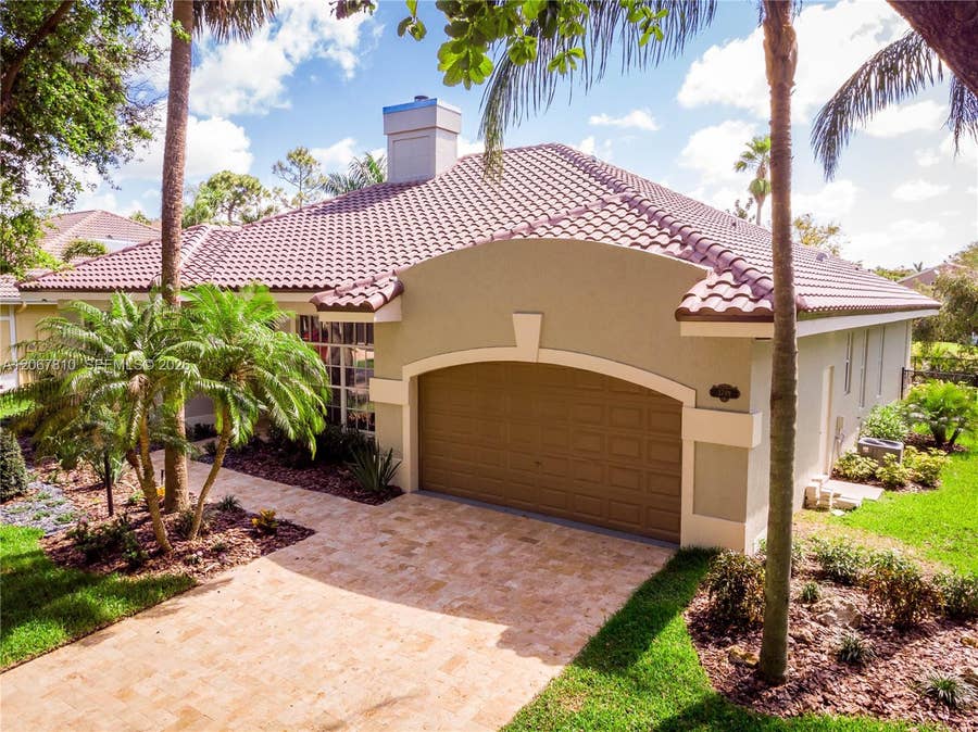 Property photo for 3799 Lancewood Drive, Coral Springs, FL