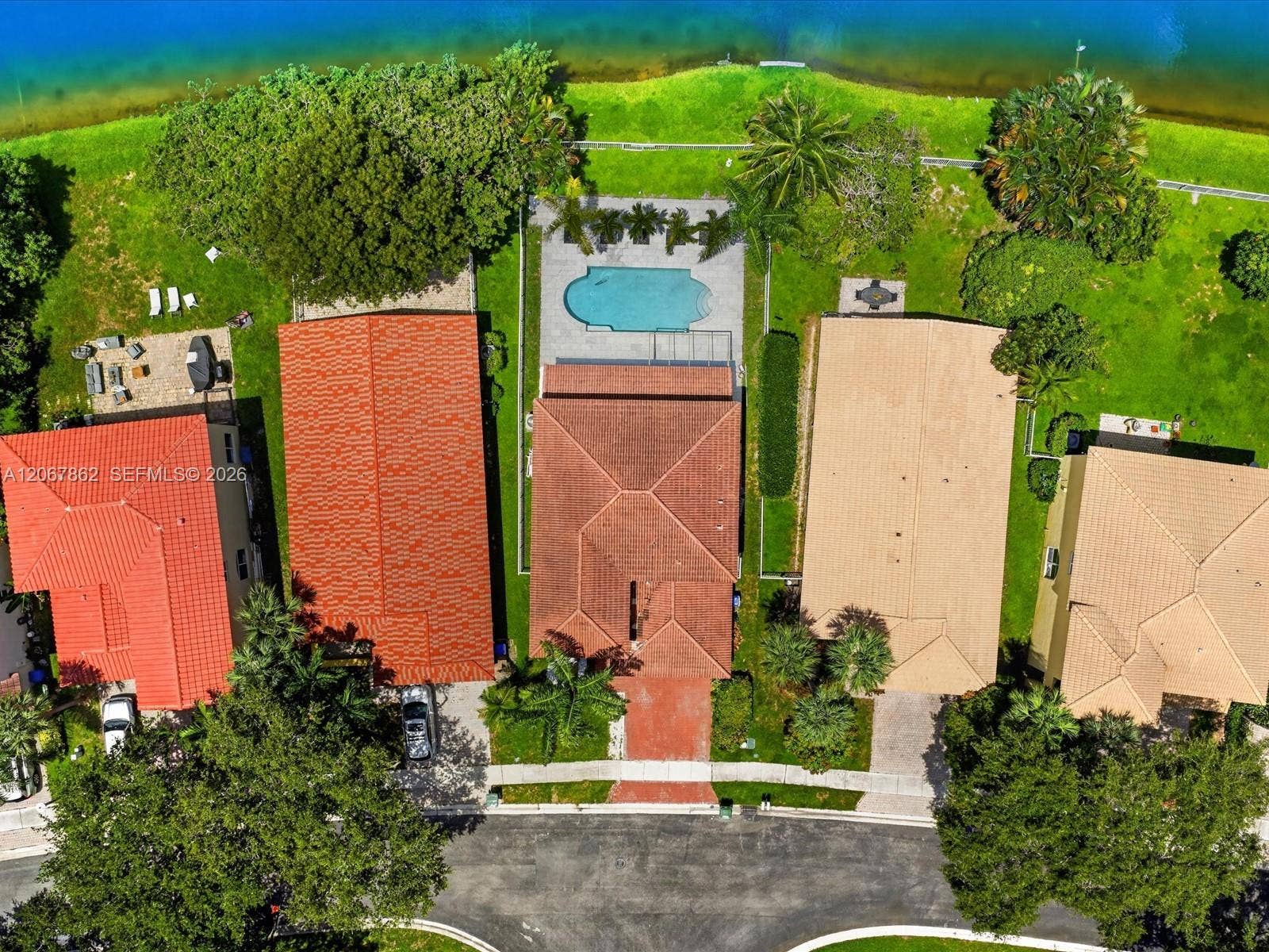 1800 NW 78th Avenue, Pembroke Pines, FL 33024 Photo 11