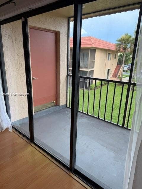 164 Lakeview Drive, #204, Weston, FL 33326 Photo 8