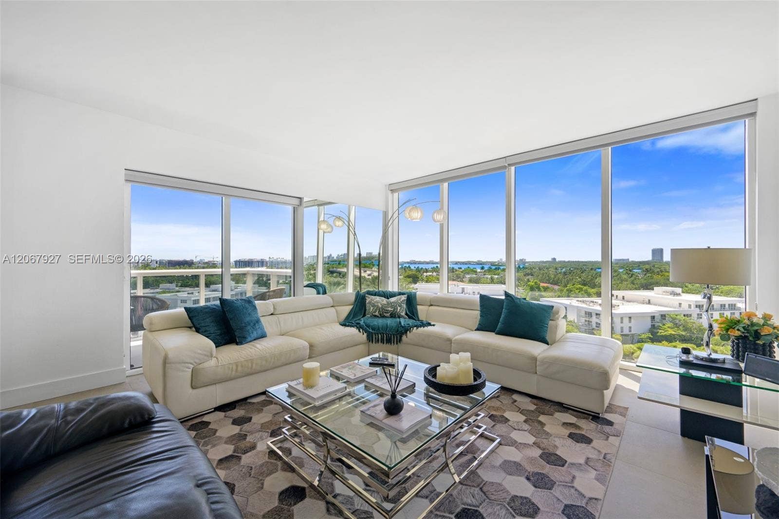 10275 Collins Avenue, #722, Bal Harbour, FL 33154 Photo 4