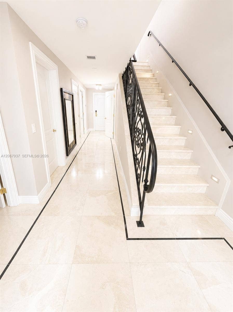 3501 N Ocean Drive, #V1, Hollywood, FL 33019 Photo 6