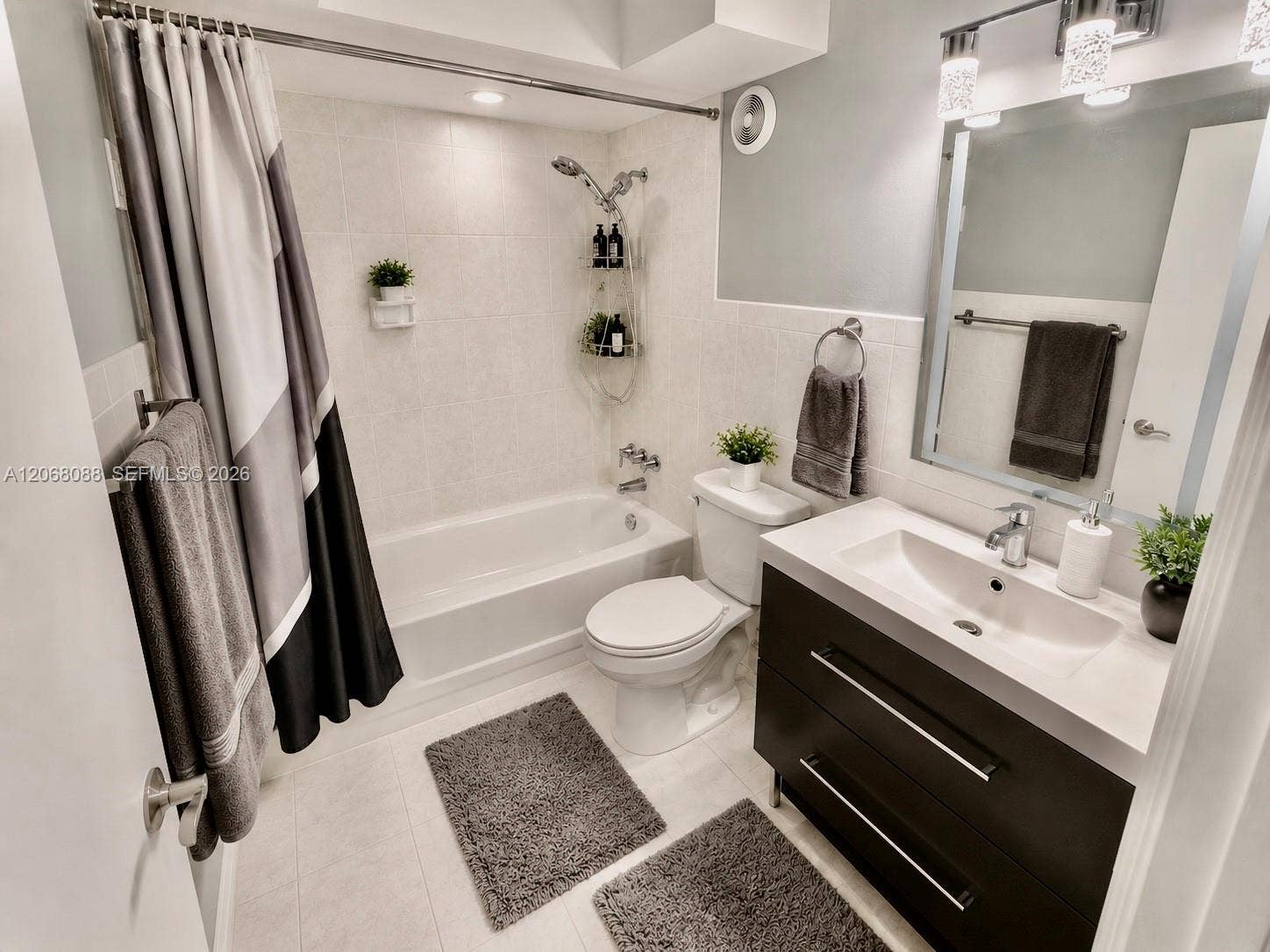 1600 S Ocean Drive, #14F, Hollywood, FL 33019 Photo 11