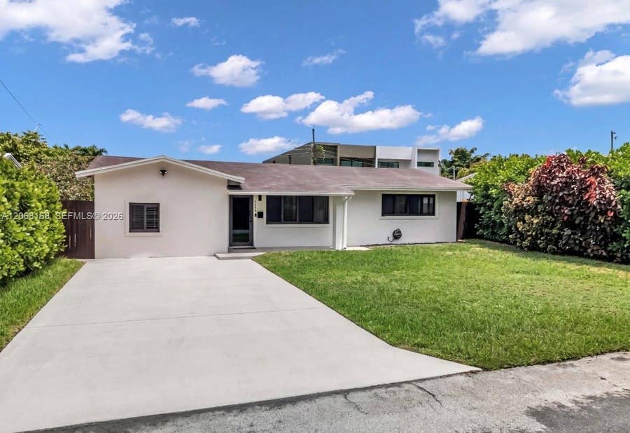 Property photo for 1524 NE 14th Terrace, Fort Lauderdale, FL