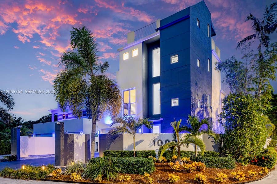 Property photo for 1000 SW 4th Avenue, Fort Lauderdale, FL