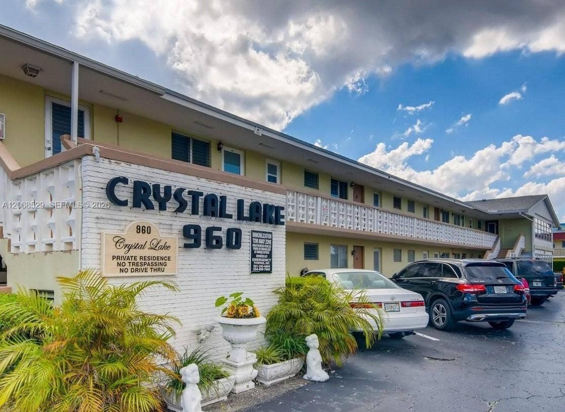 960 Crystal Lake Drive, #114, Deerfield Beach, FL 33064 Photo 7