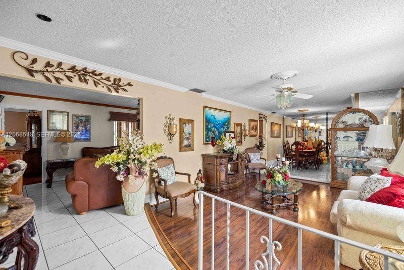 2160 NW 91st Terrace, Pembroke Pines, FL 33024 Photo 7