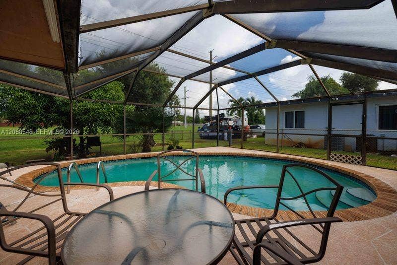 2160 NW 91st Terrace, Pembroke Pines, FL 33024 Photo 30