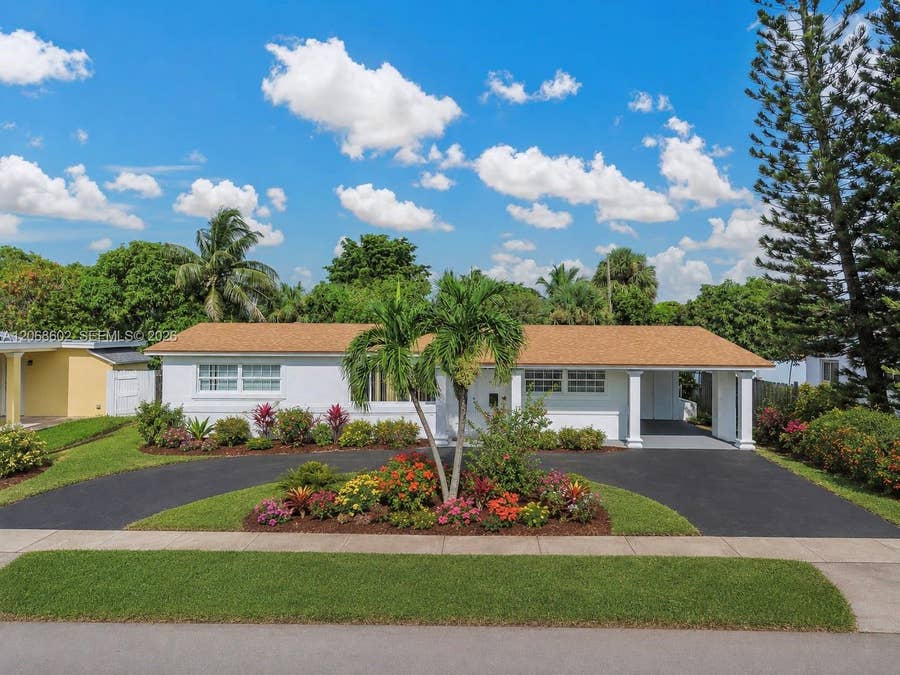 Property photo for 621 SW 30th Avenue, Fort Lauderdale, FL