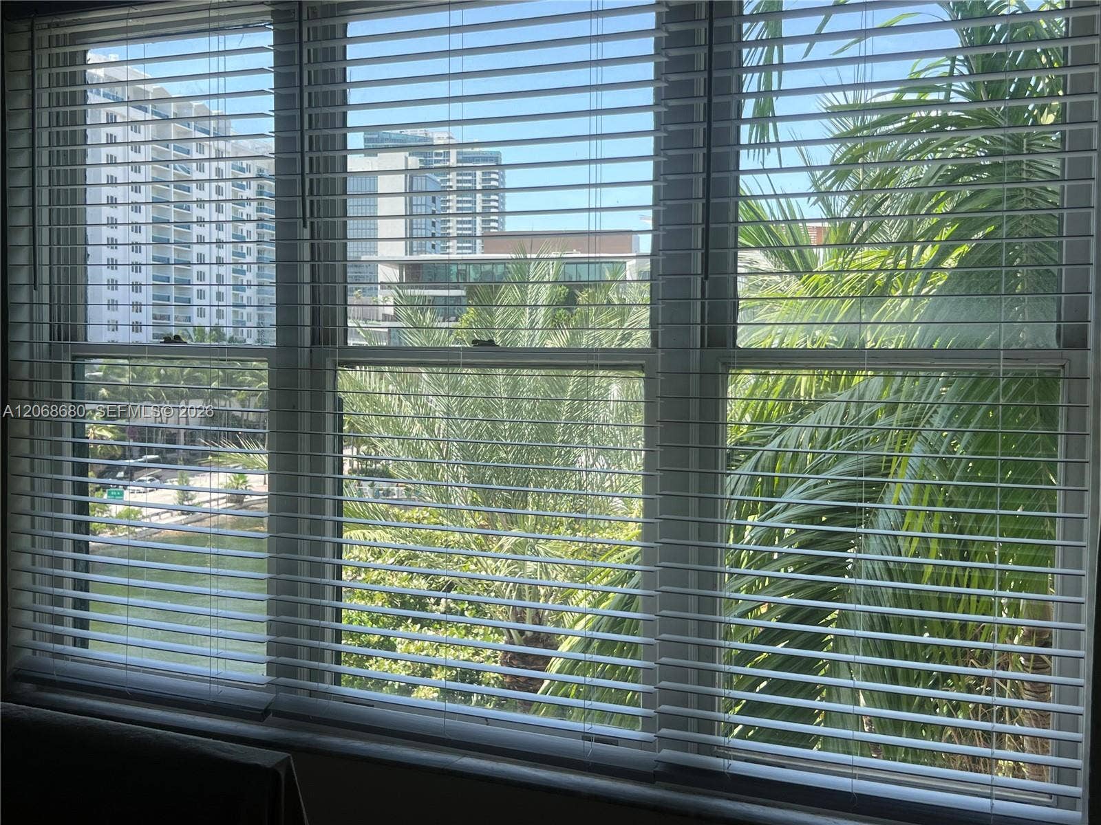 2421 Lake Pancoast Drive, #4D, Miami Beach, FL 33140 Photo 3