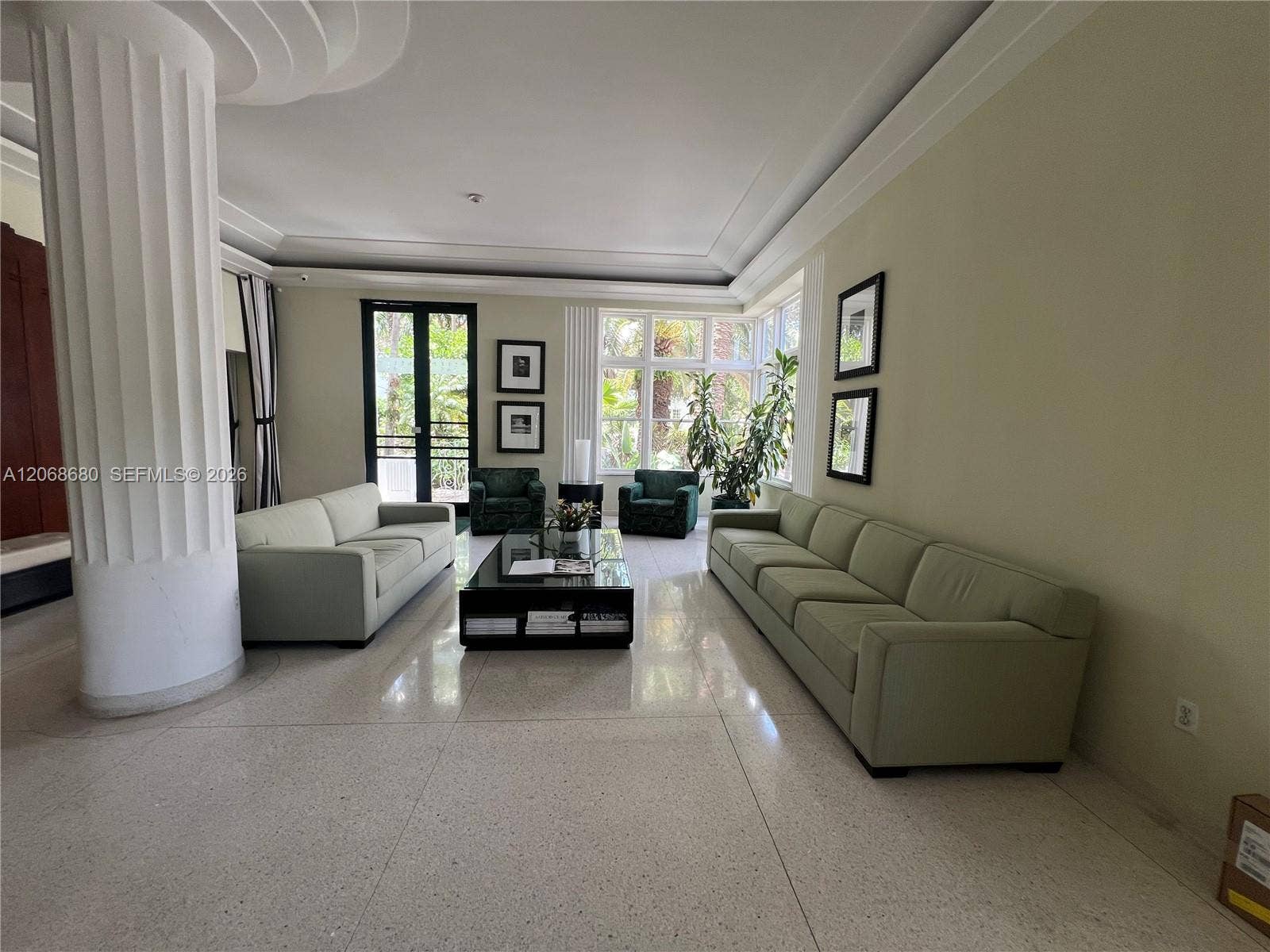 2421 Lake Pancoast Drive, #4D, Miami Beach, FL 33140 Photo 2