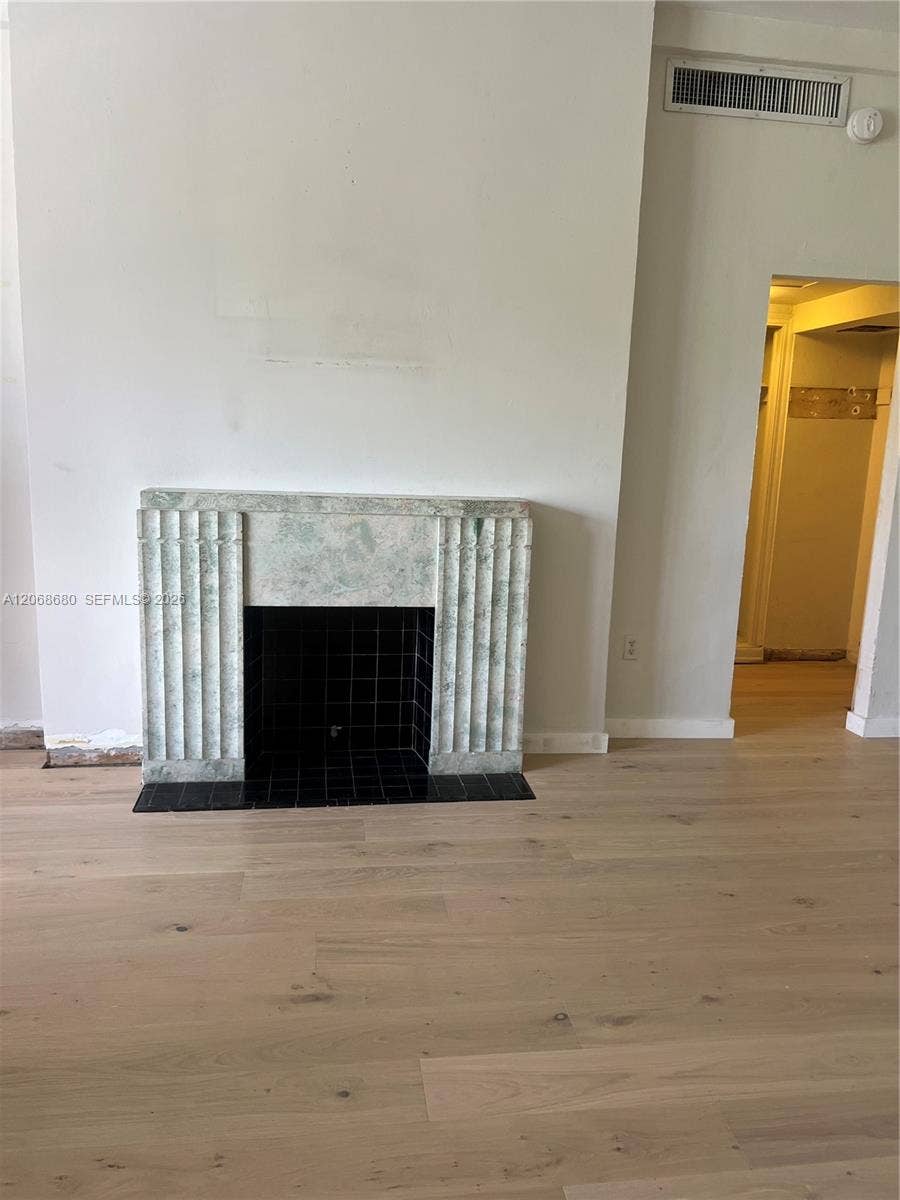 2421 Lake Pancoast Drive, #4D, Miami Beach, FL 33140 Photo 6