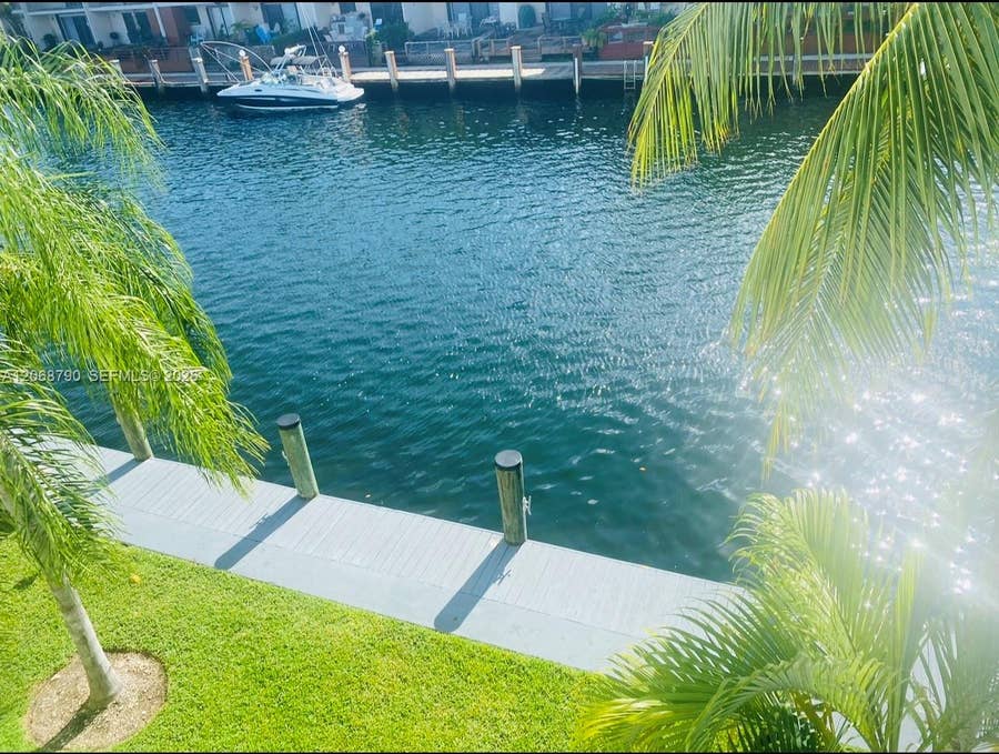 Property photo for 16570 NE 26th Avenue, #3F, North Miami Beach, FL