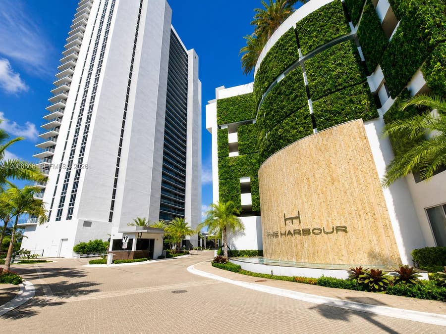 Property photo for 16385 Biscayne Boulevard, #1920, North Miami Beach, FL
