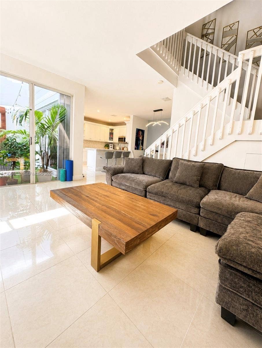 1135 Cherrypalm Lane, Hollywood, FL 33019 Photo 10