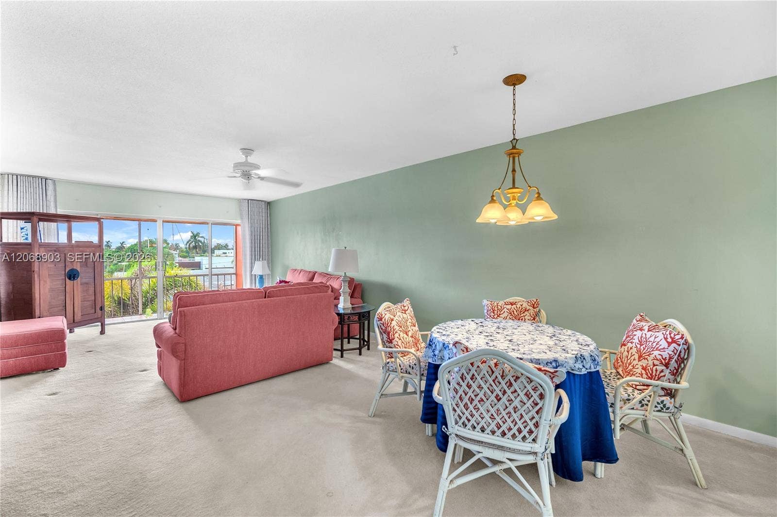 1100 SW 12th Street, #309, Fort Lauderdale, FL 33315 Spacious Dinning area