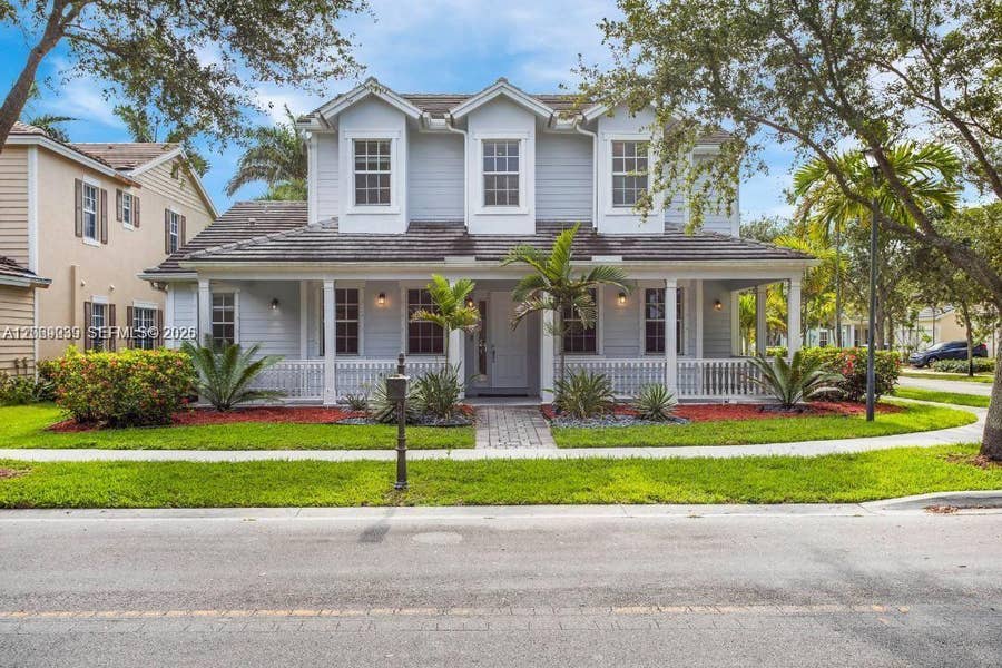 Property photo for 4762 Lakeside Terrace, Davie, FL
