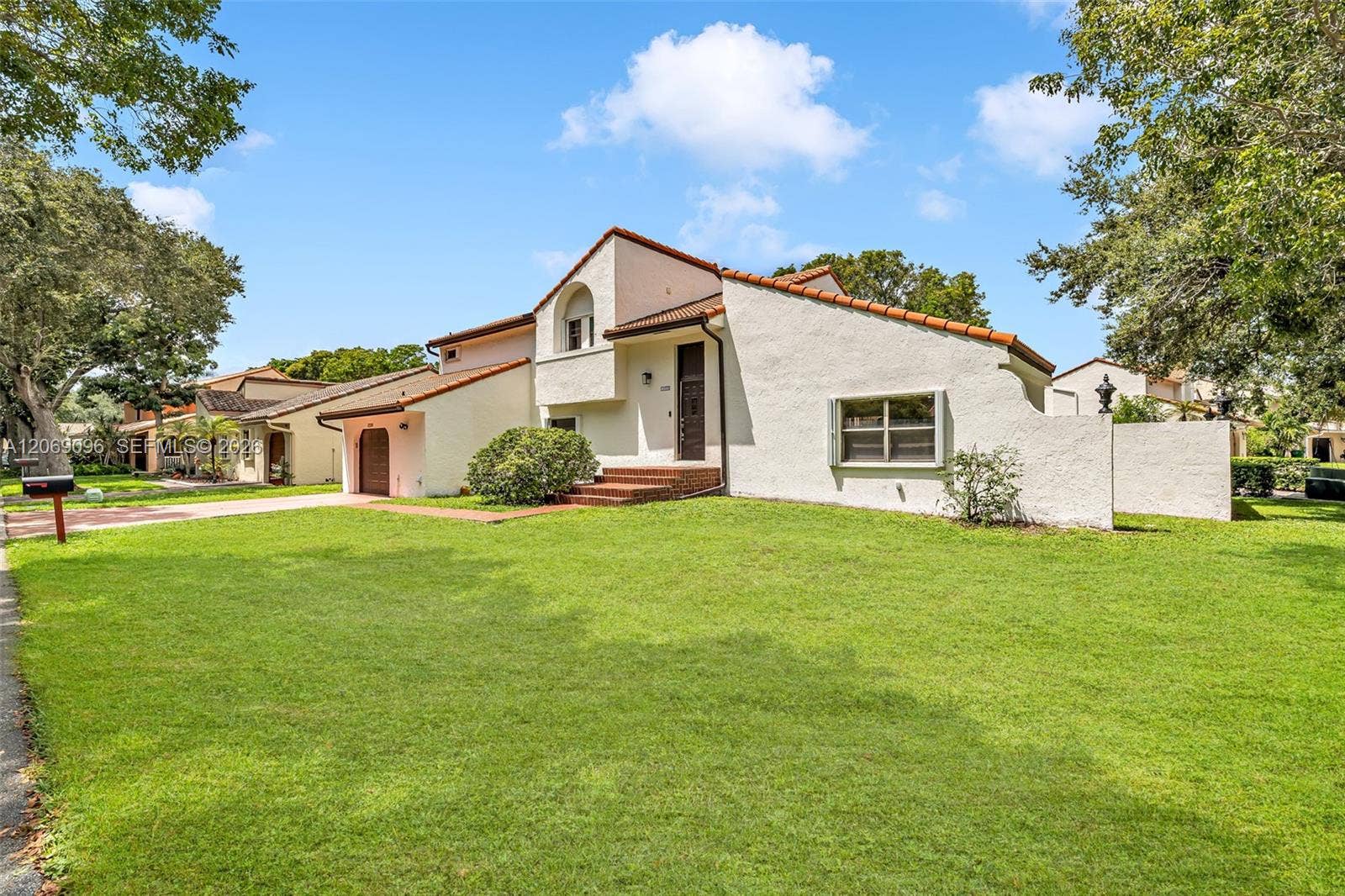 12220 Croton Way, Cooper City, FL 33026 Photo 3