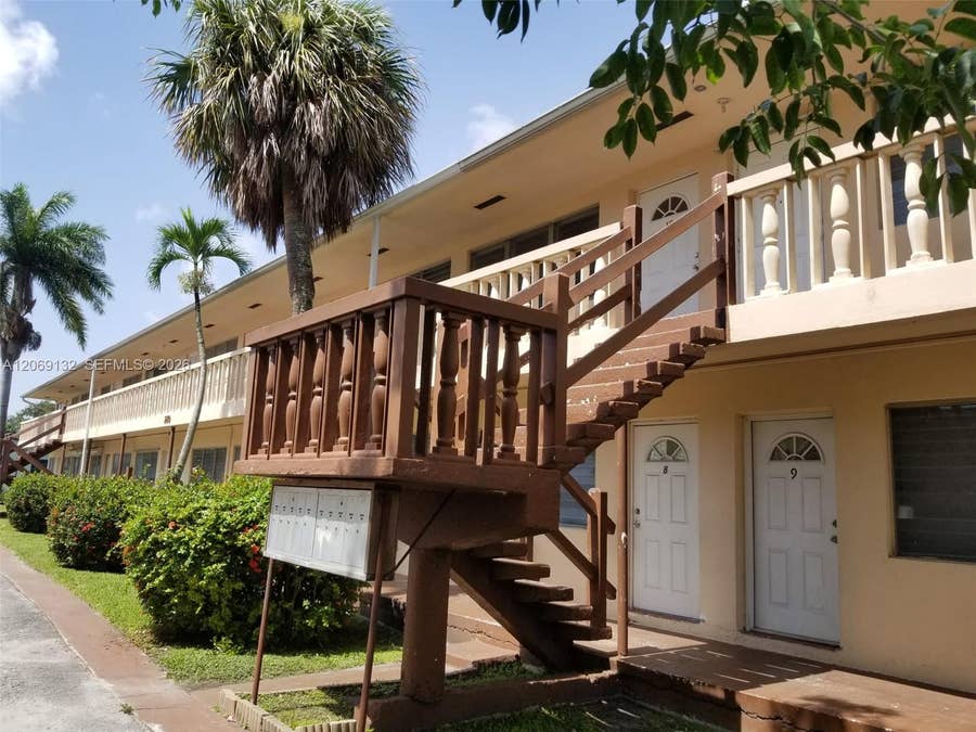 Property photo for 280 SW 11th Avenue, #18, Hallandale Beach, FL