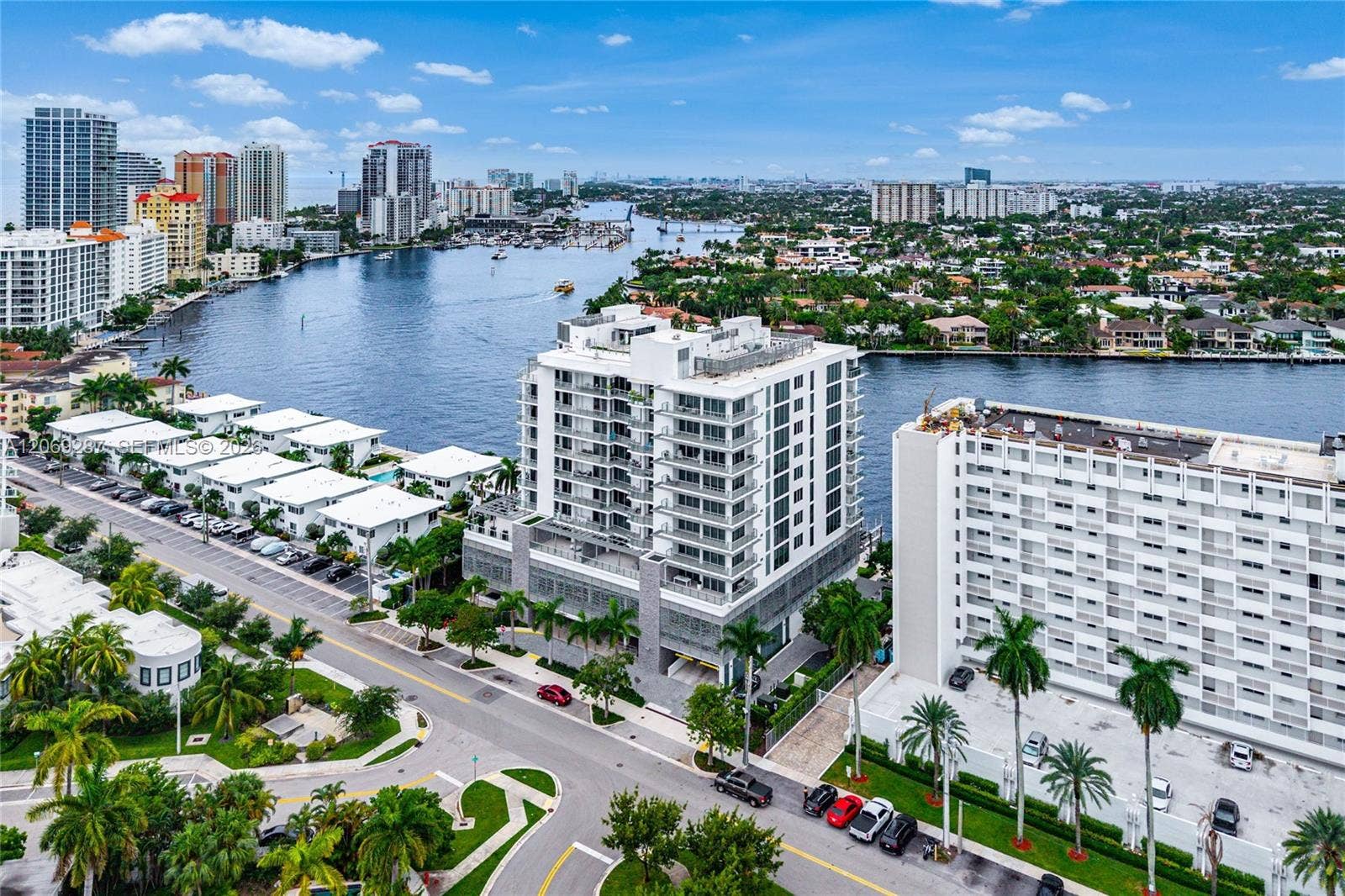435 Bayshore Drive, #703, Fort Lauderdale, FL 33304 Intracoastal - Ocean Views