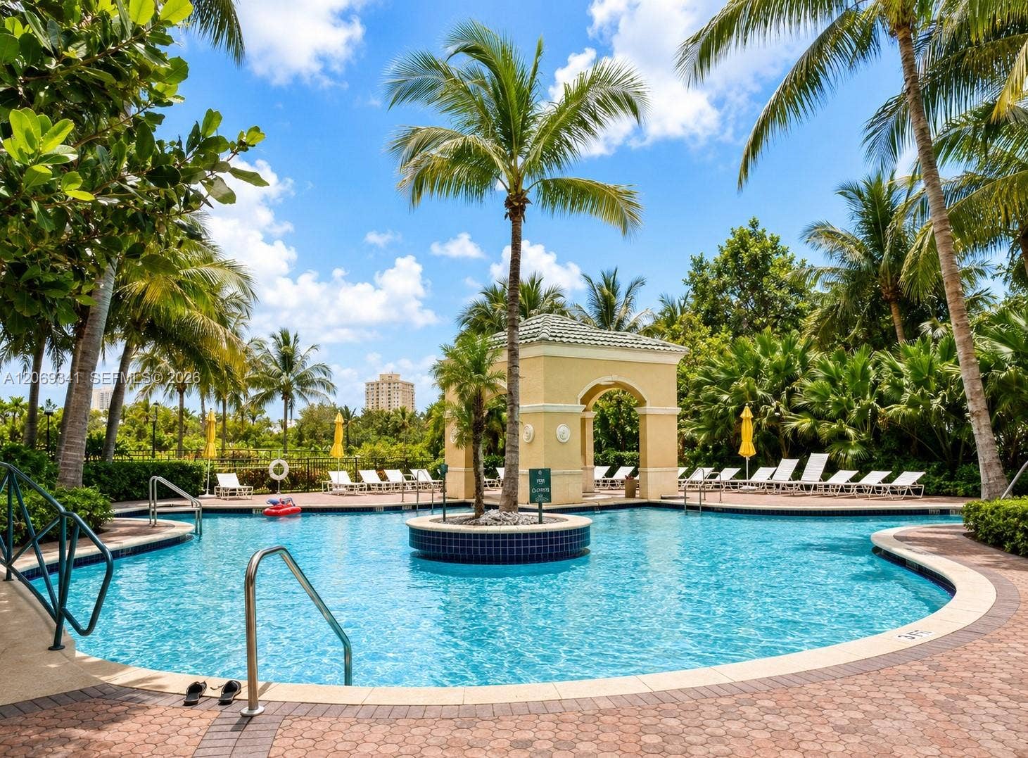 19501 W Country Club Drive, #210, Aventura, FL 33180 Photo 13