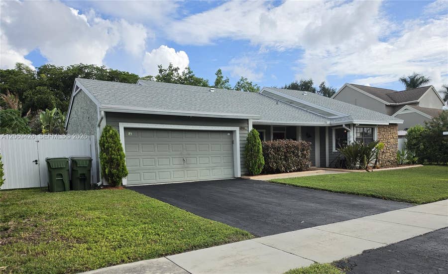Property photo for 1676 S Goldeneye Lane, Homestead, FL