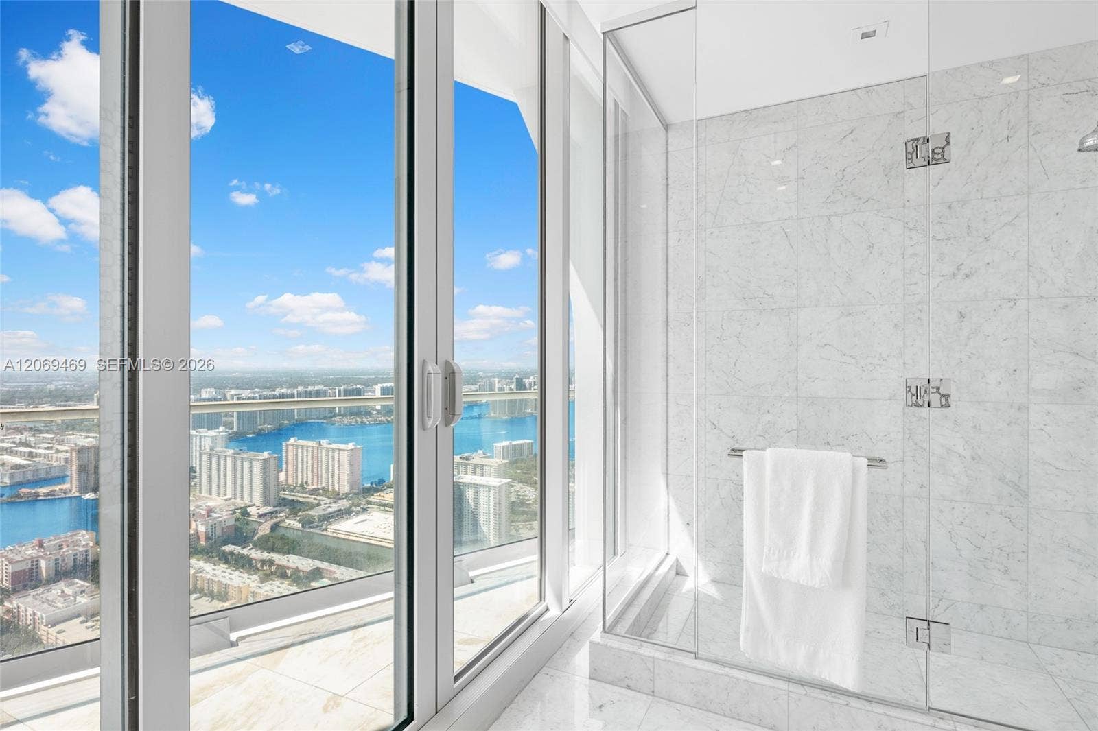 16901 Collins Avenue, #5305, Sunny Isles Beach, FL 33160 Photo 35