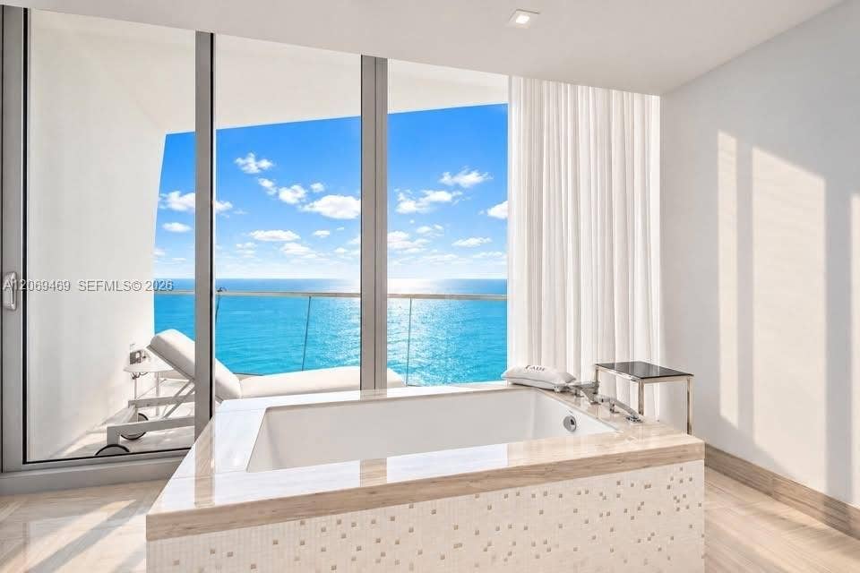 16901 Collins Avenue, #5305, Sunny Isles Beach, FL 33160 Photo 26