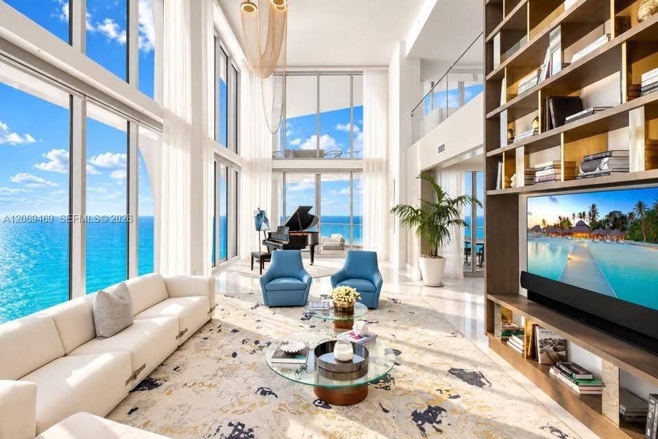 16901 Collins Avenue, #5305, Sunny Isles Beach, FL 33160 Photo 2