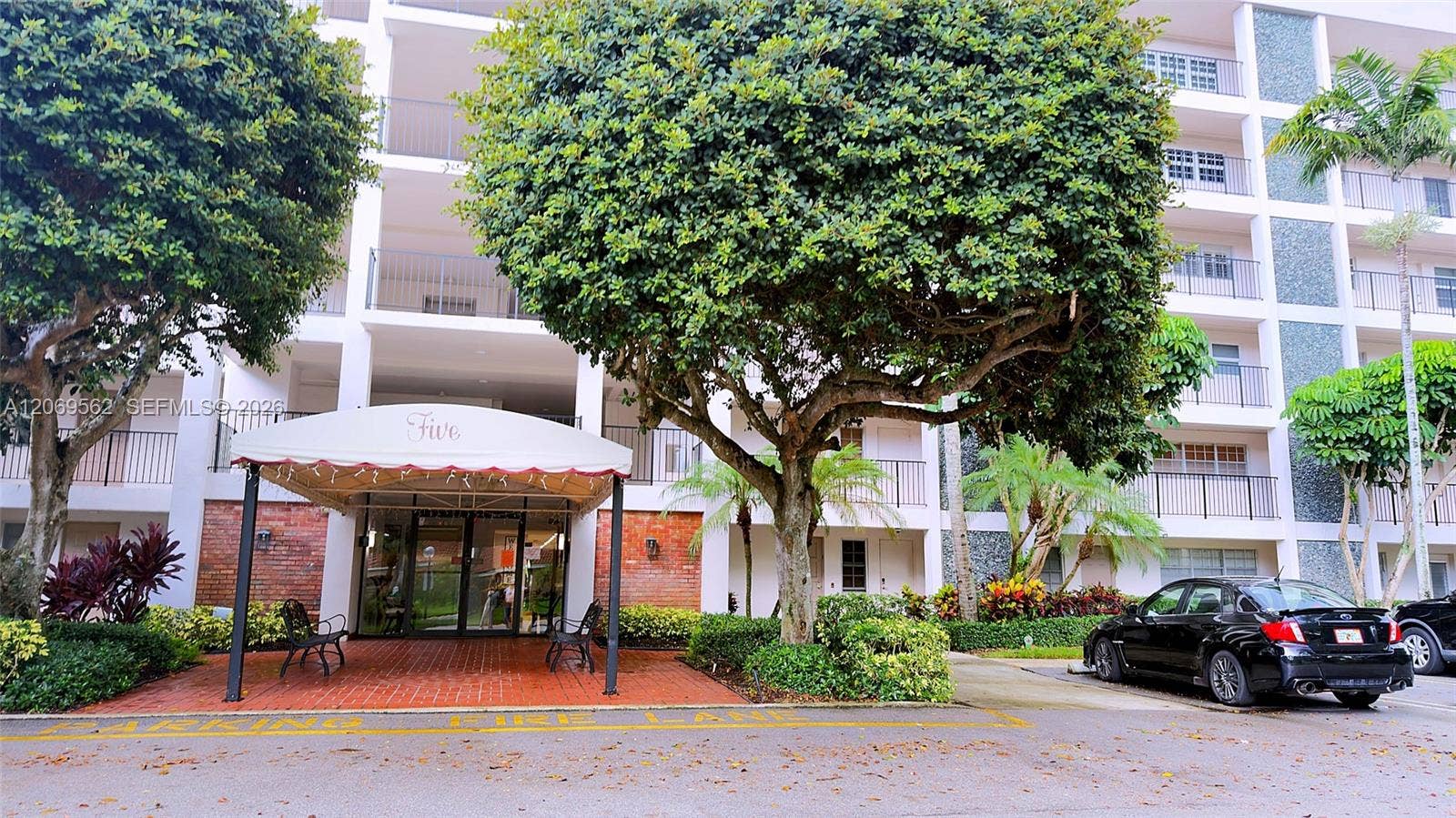 2950 N Palm Aire Drive, #605, Pompano Beach, FL 33069 Photo 20