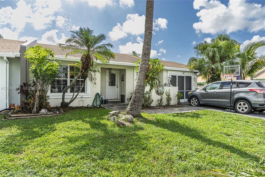 Property photo for 5510 S Lakewood Circle S, #A, Margate, FL