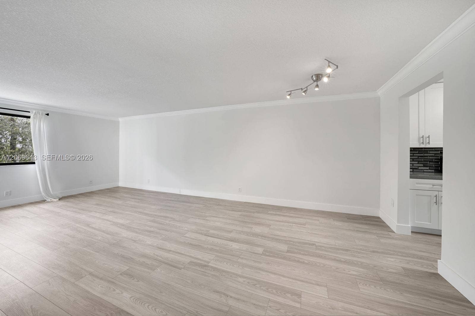 185 Lakeview Drive, #201, Weston, Weston, FL 33326 Photo 6
