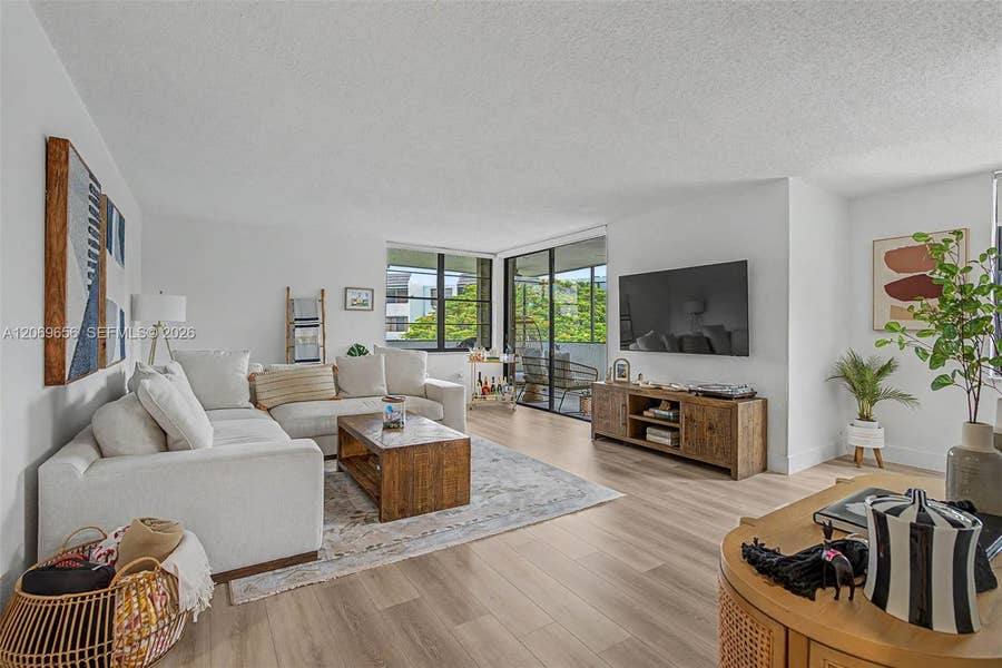 Property photo for 10852 N Kendall Drive, #314, Miami, FL