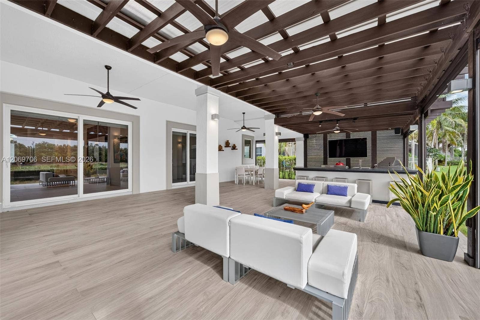 2126 Quail Roost Drive, Weston, FL 33327 Photo 23