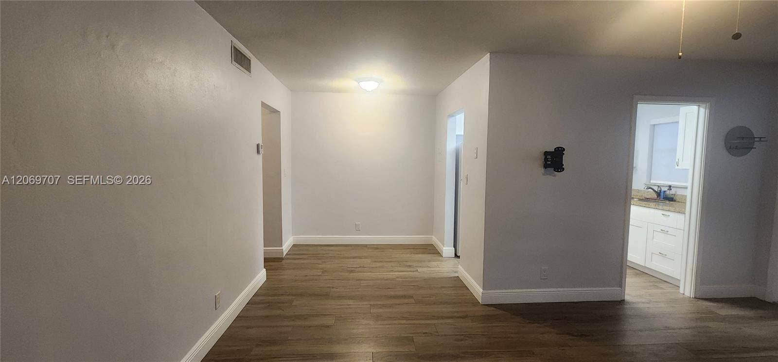 1555 N 12th Court, #8B, Hollywood, FL 33019 Photo 6