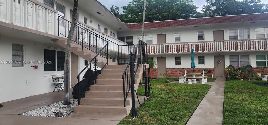 Property photo for 1555 N 12th Court, #8B, Hollywood, FL