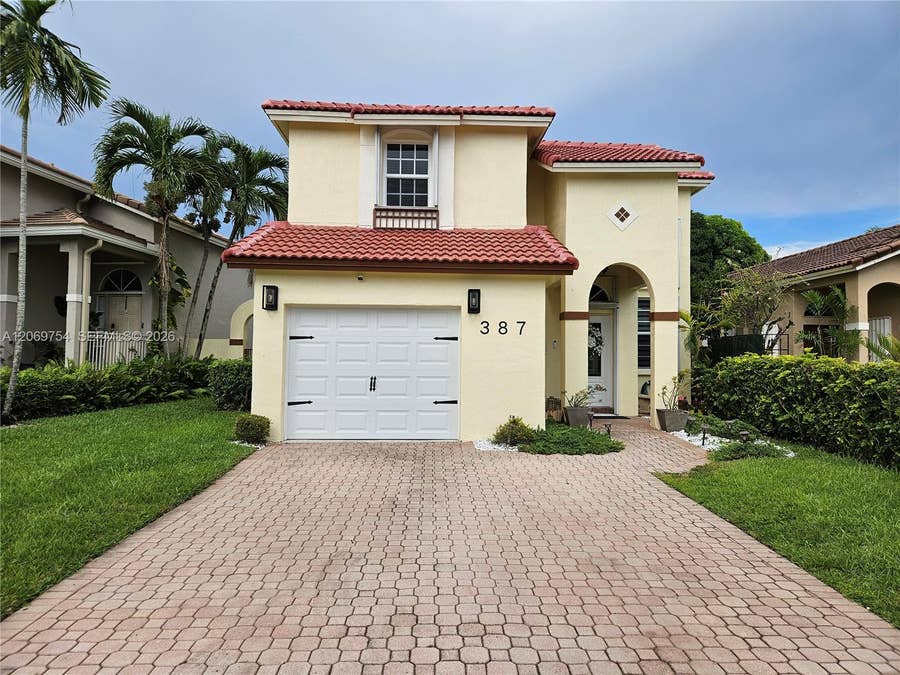 Property photo for 387 NW 107th Avenue, Pembroke Pines, FL