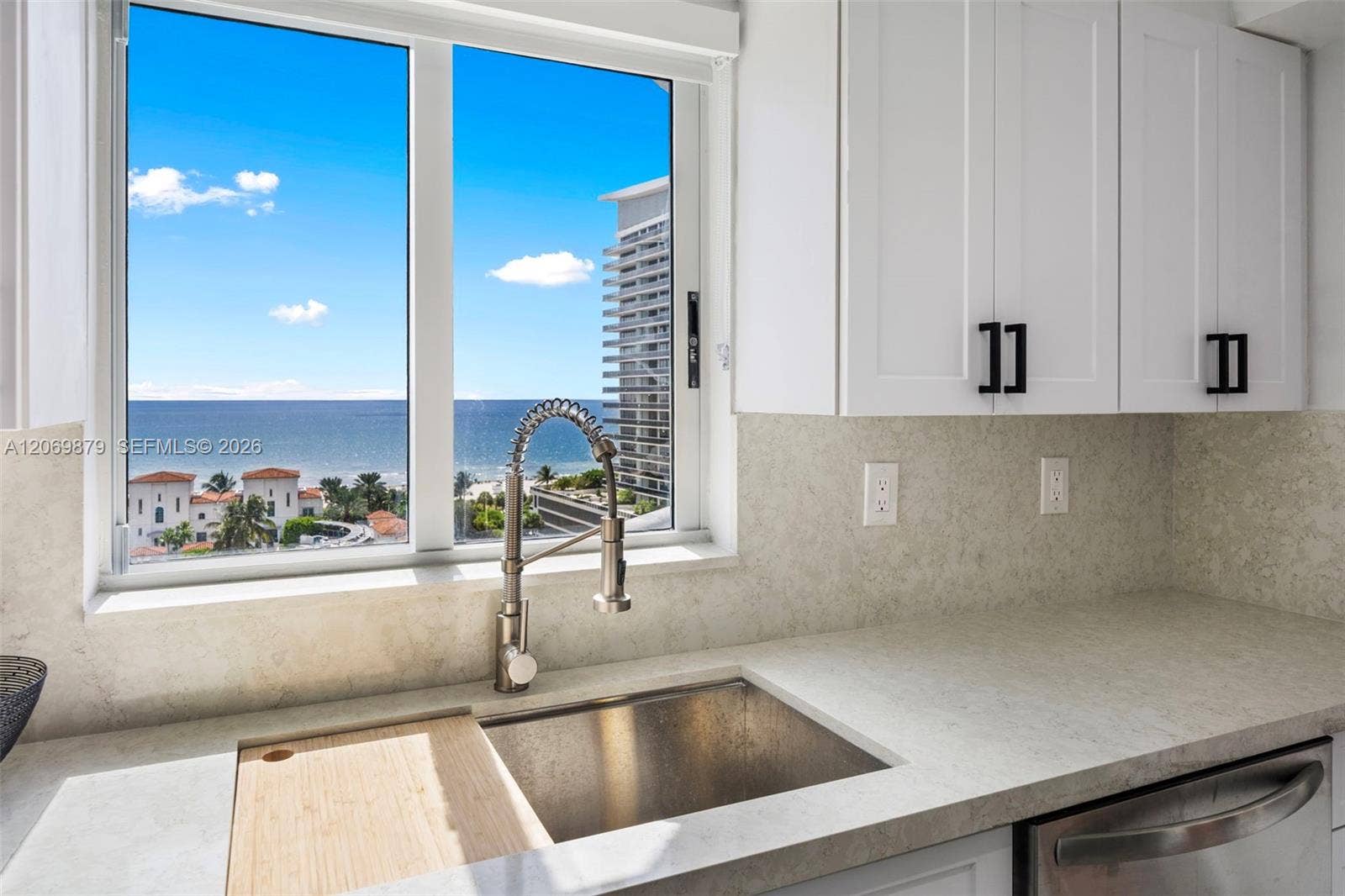 5900 Collins Avenue, #1204, Miami Beach, FL 33140 Photo 13