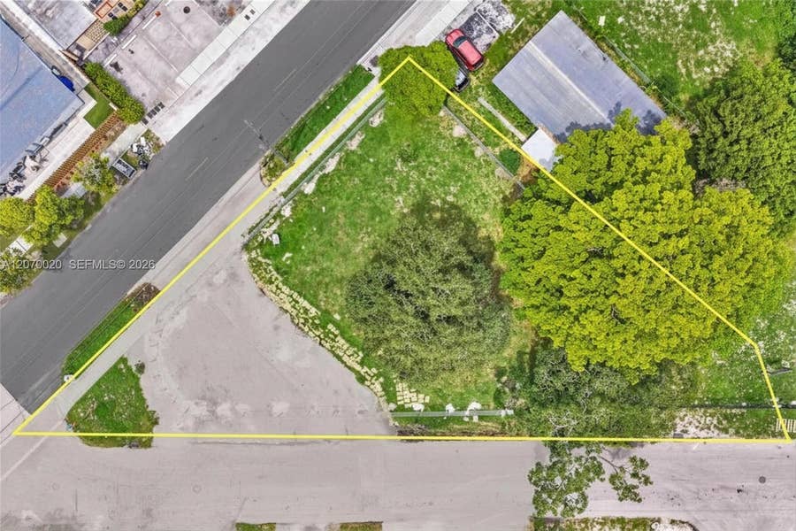Property photo for 628 NW 22nd Road, Fort Lauderdale, FL