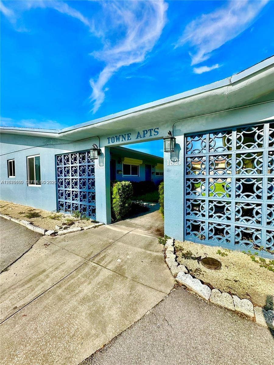 1821 N 17th Court, #24, Hollywood, Hollywood, FL 33020 Photo 1