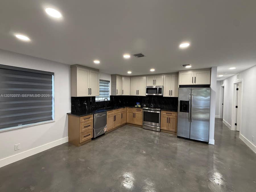 Property photo for 17 SW 6th Avenue, #17, Dania Beach, FL