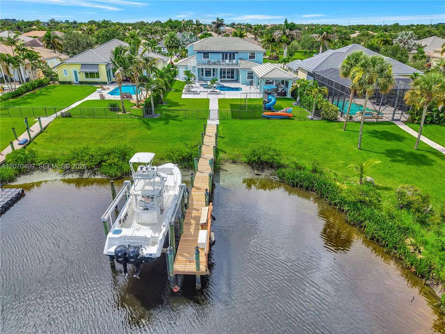 Property photo for 665 SW Yacht Basin Way, Stuart, FL