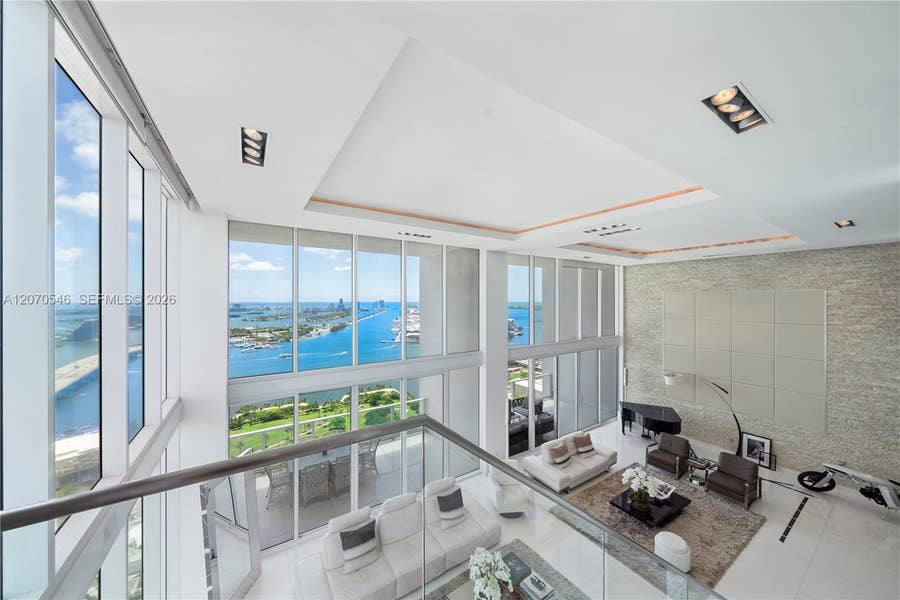 Property photo for 1040 Biscayne Boulevard, #4403, Miami, FL