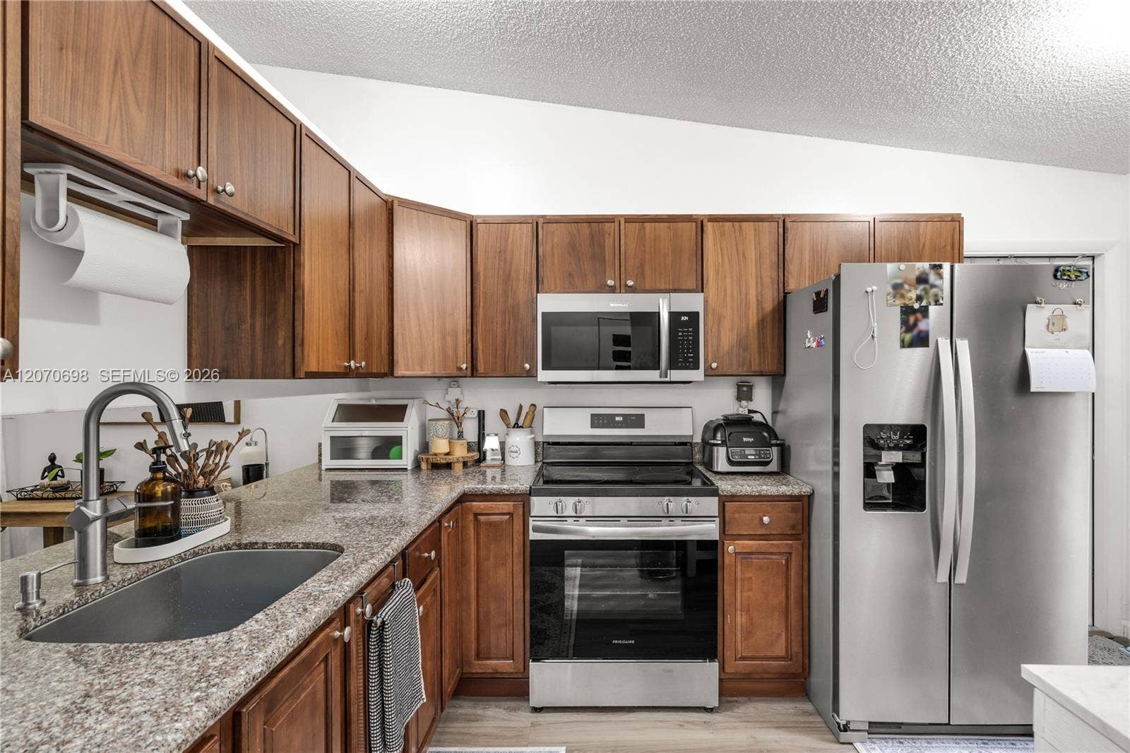 9291 E Elm Lane, Miramar, FL 33025 Photo 3