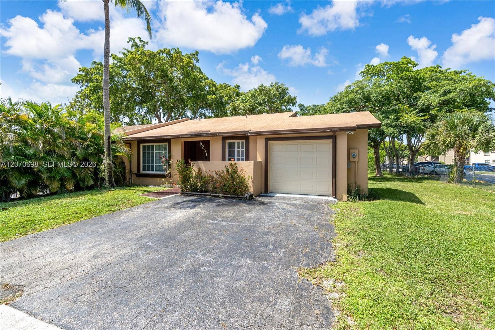9291 E Elm Lane, Miramar, FL 33025 Photo 18