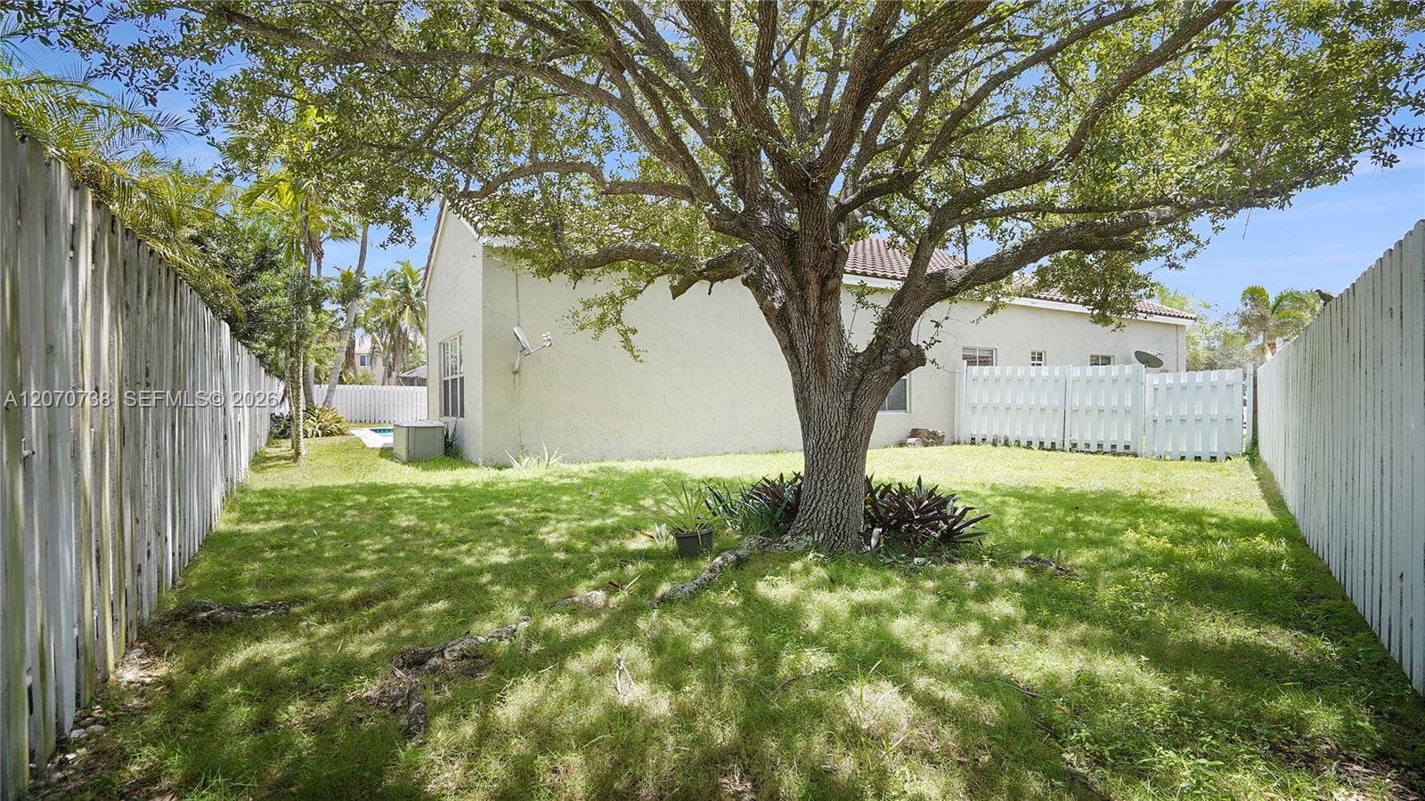 1064 Cedar Falls Drive, Weston, FL 33327 Photo 30