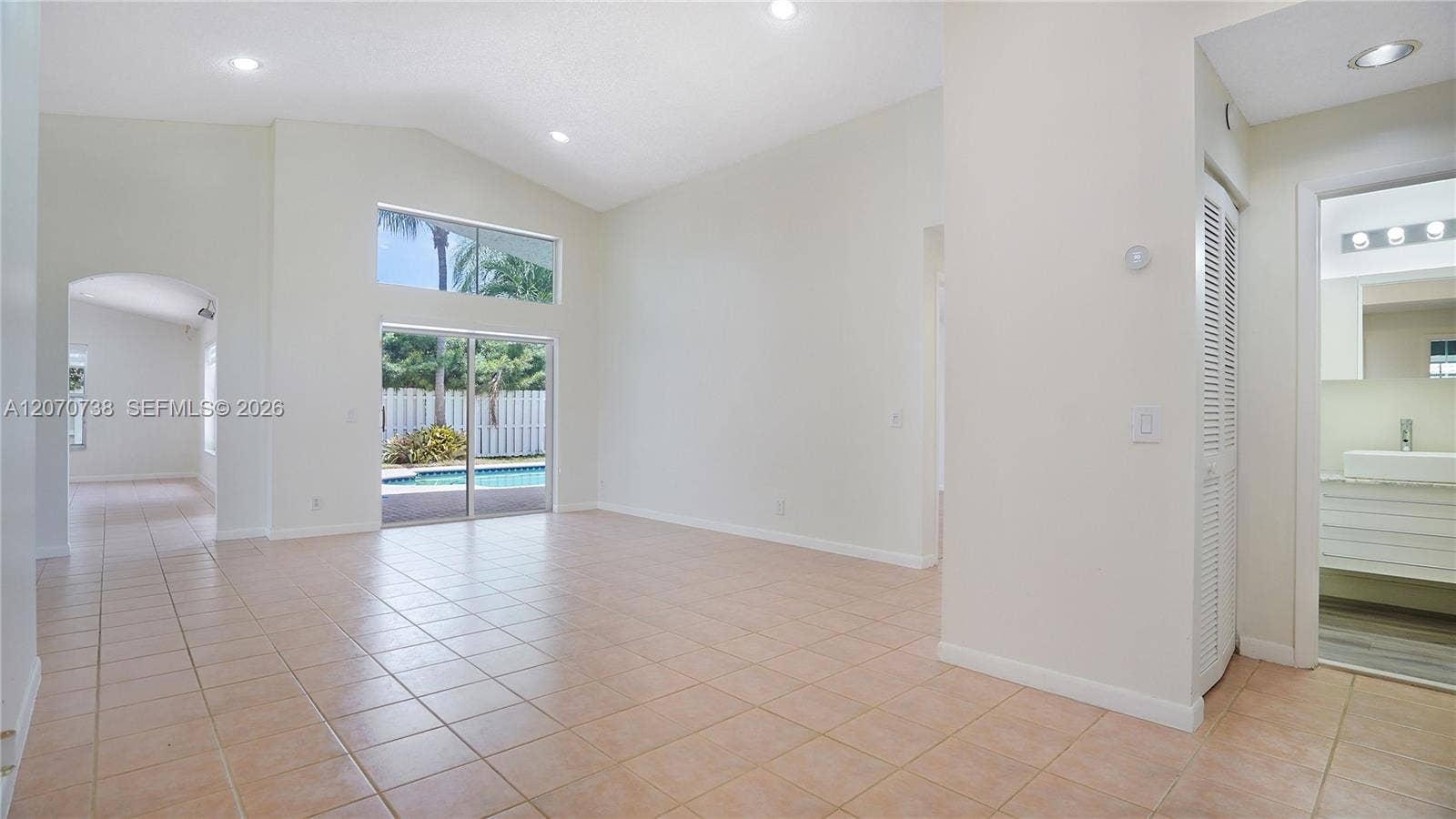 1064 Cedar Falls Drive, Weston, FL 33327 Photo 8