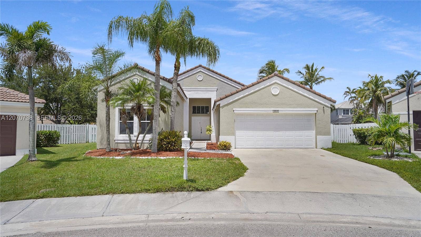 1064 Cedar Falls Drive, Weston, FL 33327 Photo 3