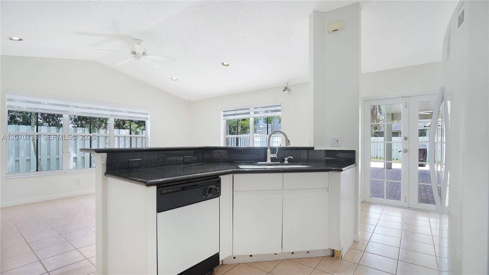 1064 Cedar Falls Drive, Weston, FL 33327 Photo 16