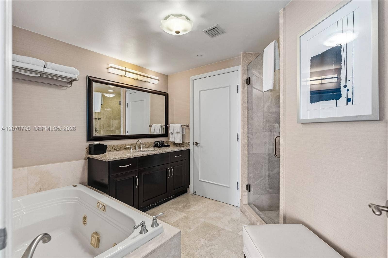 4401 Collins Avenue, #1915/1917, Miami Beach, FL 33140 1915