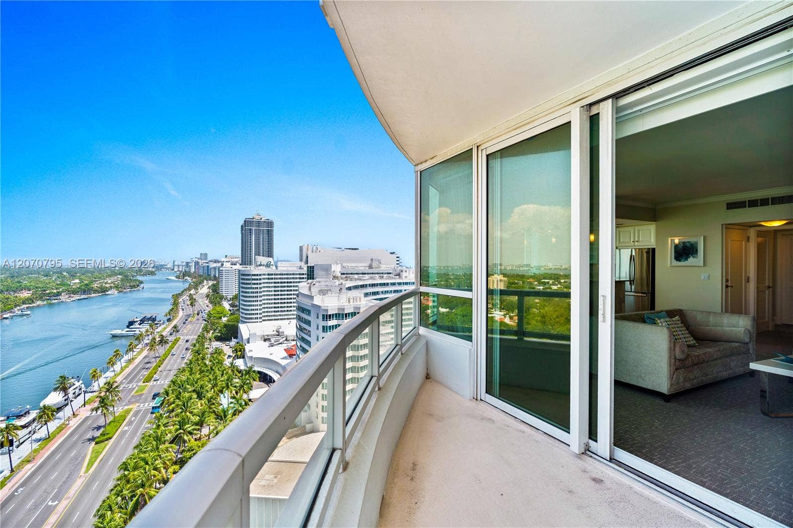 4401 Collins Avenue, #1915/1917, Miami Beach, FL 33140 1915